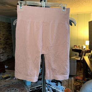 Pink ribbed bike shorts